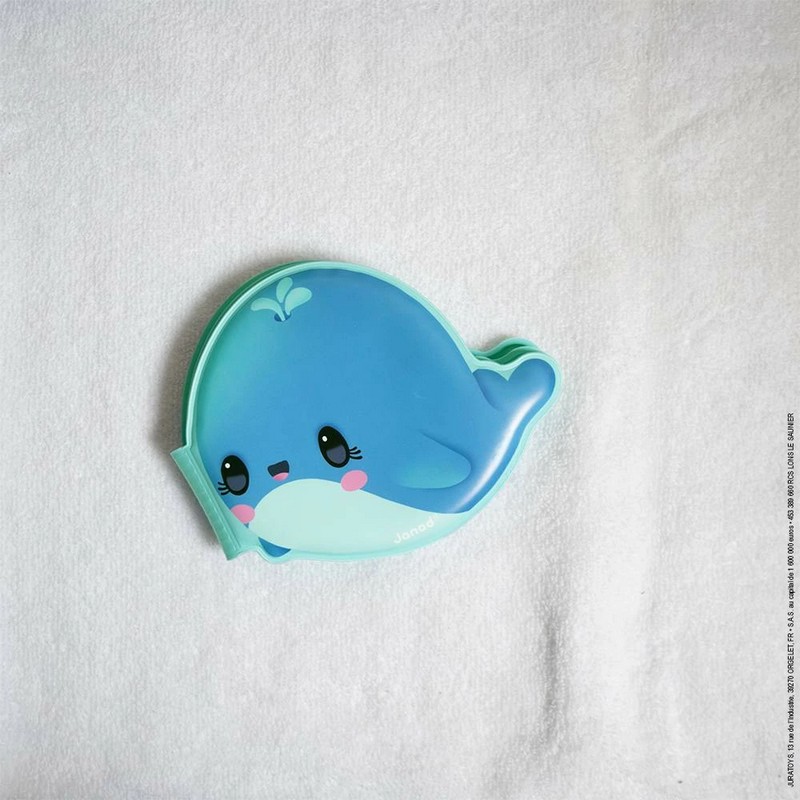 Libro da bagno per bambini a forma di balena con teneri animali acquatici